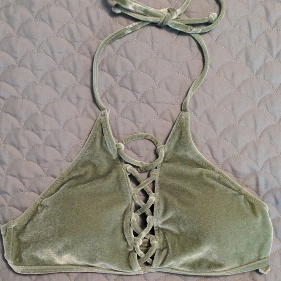 Victoria's Secret Pink Bikini - Picture 2 of 7